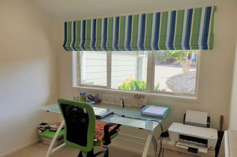 Photo of property in 20 Alderton Drive, Kerikeri, 0230