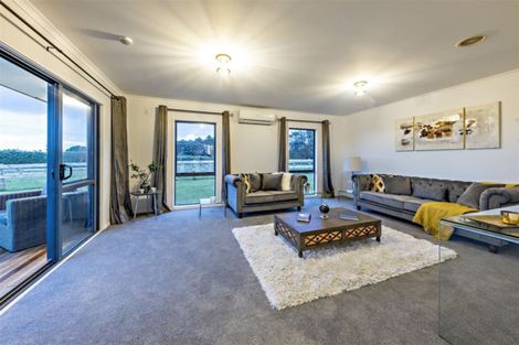 Photo of property in 61 Brookside Road, Glenbrook, Waiuku, 2681