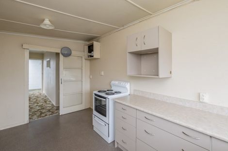 Photo of property in 77 Bartholomew Road, Levin, 5510