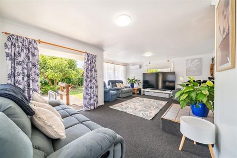 Photo of property in 4 Davis Crescent, Elderslea, Upper Hutt, 5018