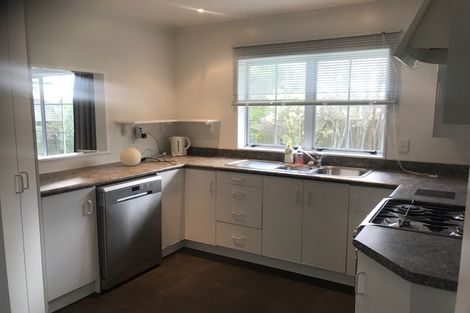 Photo of property in 155 Summerhill Drive, Fitzherbert, Palmerston North, 4410