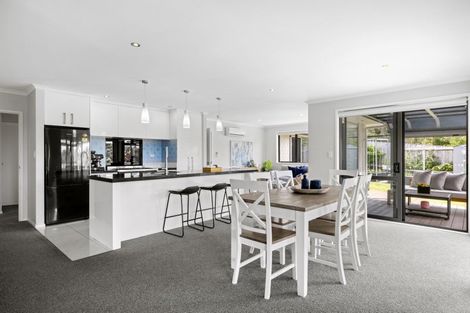 Photo of property in 18 Danny Place, Pyes Pa, Tauranga, 3112