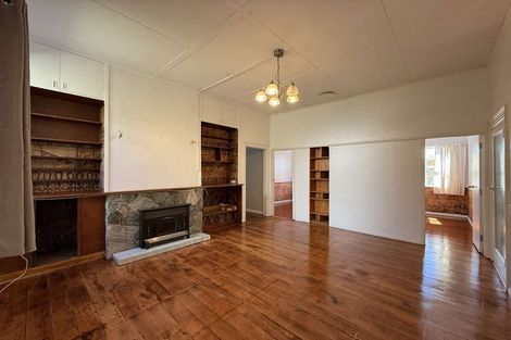 Photo of property in 61 Rolleston Street, Mount Cook, Wellington, 6021