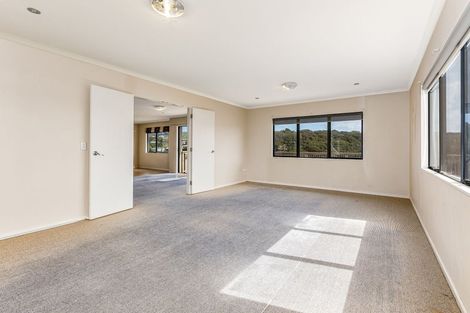Photo of property in 92 Navigation Drive, Whitby, Porirua, 5024
