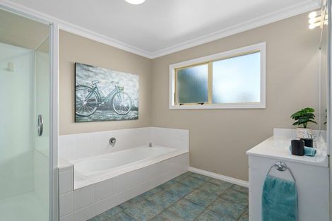 Photo of property in 181 Thornton Road, Cambridge, 3434