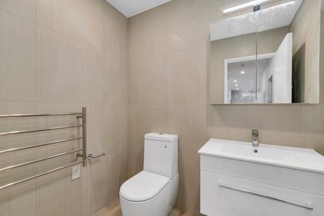 Photo of property in 103/165 Lake Road, Northcote, Auckland, 0627