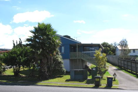 Photo of property in 29 Caribbean Drive, Unsworth Heights, Auckland, 0632
