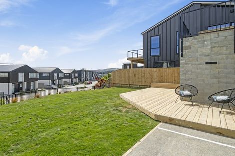 Photo of property in 38 Hokioi Drive, Kenepuru, Porirua, 5022