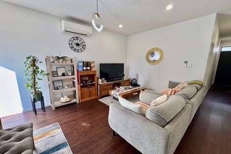Photo of property in 3 Pasla Close, Papakura, 2110