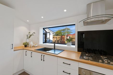 Photo of property in 31 Johns Road, Belfast, Christchurch, 8051