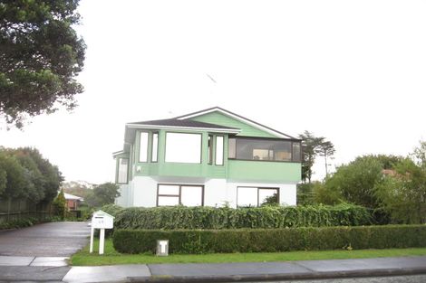 Photo of property in 48 Marine Parade, Mellons Bay, Auckland, 2014