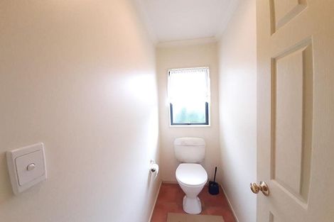 Photo of property in 3/72 Swanson Road, Henderson, Auckland, 0610