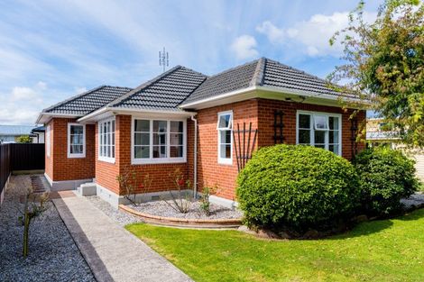 Photo of property in 5 Queen Street, Brighton, Dunedin, 9035