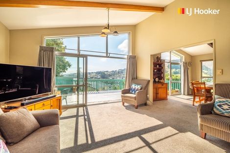 Photo of property in 60 Marion Street, Macandrew Bay, Dunedin, 9014