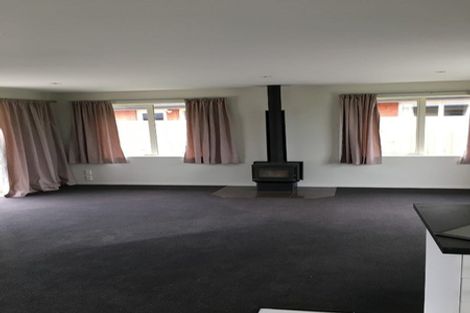 Photo of property in 146c High Street, Oxford, 7430