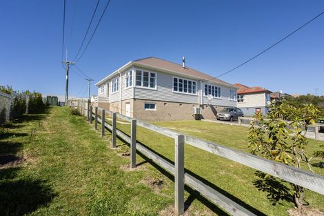 Photo of property in 120 Middleton Road, Corstorphine, Dunedin, 9012