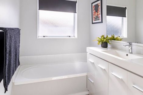 Photo of property in 22 Ocean Crest, Papamoa Beach, Papamoa, 3118