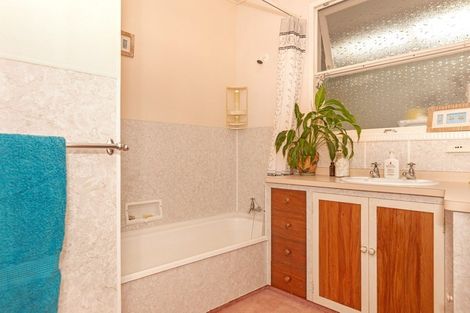 Photo of property in 5 Toru Street, Makaraka, Gisborne, 4010