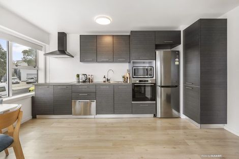 Photo of property in 3/32 Akaroa Drive, Maupuia, Wellington, 6022