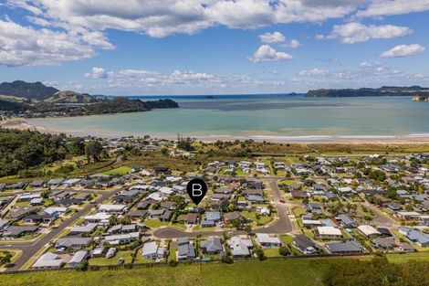 Photo of property in 11 Dotterel Place, Whitianga, 3510