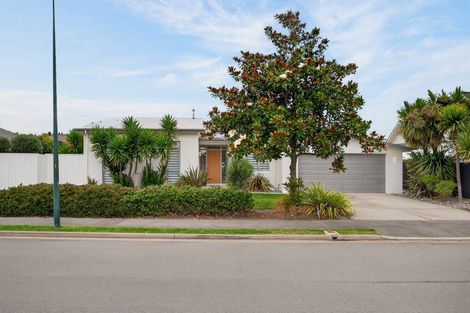 Photo of property in 66 Lamorna Road, Parklands, Christchurch, 8083