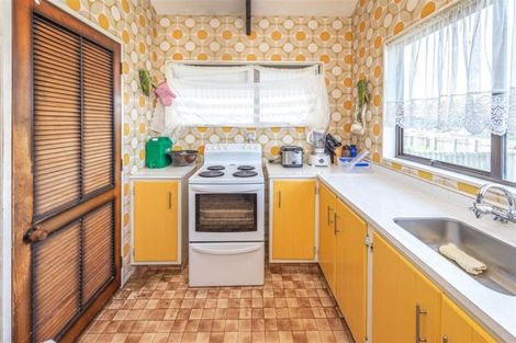 Photo of property in 36 Karyn Street, Castlecliff, Whanganui, 4501