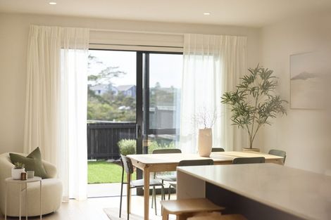 Photo of property in 9 Golden Fall Road, Hobsonville, 0616