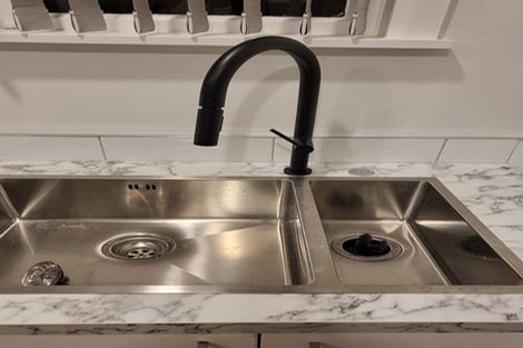 Photo of property in 4a Ngahina Street, Paraparaumu, 5032