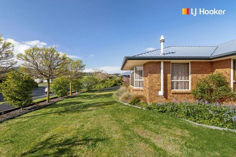 Photo of property in 2 Sunninghurst Drive, Fairfield, Dunedin, 9018