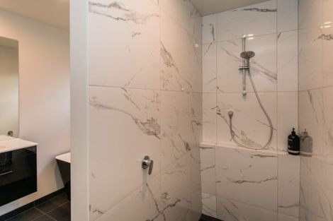 Photo of property in 16 Sarges Way, Lake Hawea, Wanaka, 9382