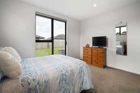 Photo of property in 10 Kingsbridge West, Burwood, Christchurch, 8083