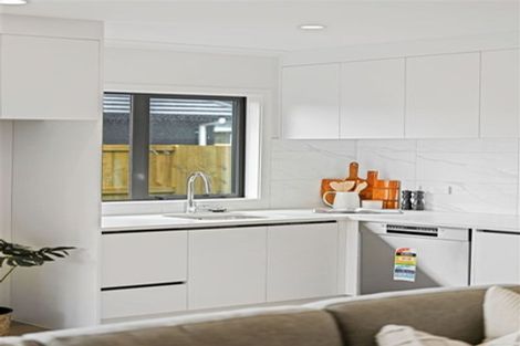 Photo of property in 1/48 Heath Street, Saint Andrews, Hamilton, 3200