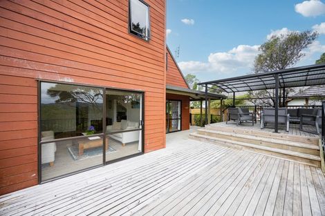 Photo of property in 72 Crows Road, Swanson, Auckland, 0614