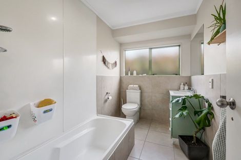 Photo of property in 25a Jelas Road, Red Beach, 0932