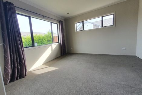 Photo of property in 14 Allgood Place, Rototuna North, Hamilton, 3210