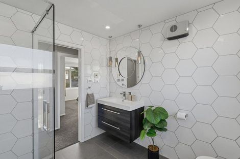 Photo of property in 86 Robertson Street, Gore, 9710