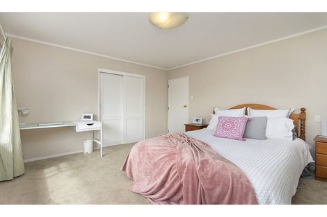 Photo of property in 25 Riverside Drive, Waiuku, 2123