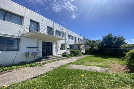 Photo of property in 2/243 The Terrace, Te Aro, Wellington, 6011