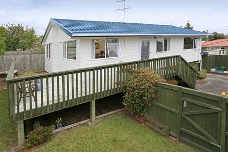 Photo of property in 1/22 Matipo Road, Te Atatu Peninsula, Auckland, 0610
