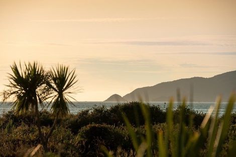 Photo of property in 59 Manly Street, Paraparaumu Beach, Paraparaumu, 5032