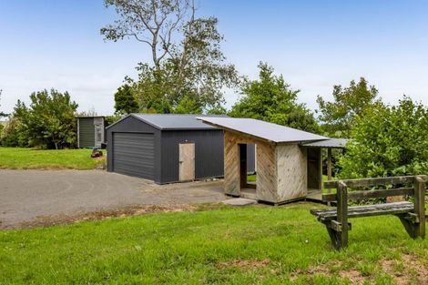 Photo of property in 8 Weka Street, Te Kiri, Opunake, 4682