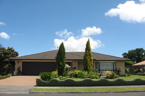 Photo of property in 110 Longford Park Drive, Takanini, 2112