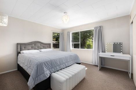 Photo of property in 30 Davis Grove, Wainuiomata, Lower Hutt, 5014