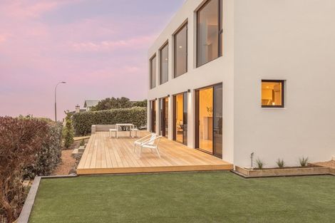 Photo of property in 280 Major Hornbrook Road, Mount Pleasant, Christchurch, 8081