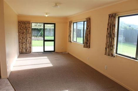 Photo of property in 79 Moana Street, Otaki Beach, Otaki, 5512