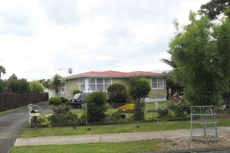 Photo of property in 12 Brentford Place, Manurewa, Auckland, 2102