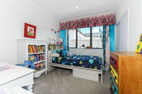 Photo of property in 26 Konoba Avenue, Kumeu, 0810