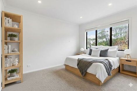 Photo of property in 77 Erlestoke Crescent, Churton Park, Wellington, 6037