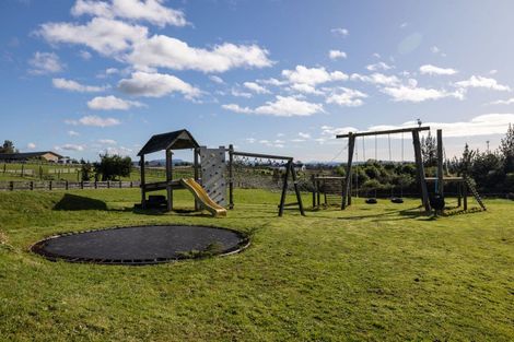 Photo of property in 17 Sarona Park Drive, Omanawa, Tauranga, 3171