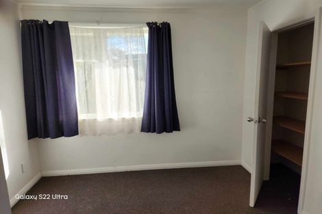 Photo of property in 22 Worcester Place, Cannons Creek, Porirua, 5024